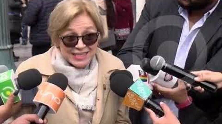 Embedded thumbnail for ESPERAN PRÓRROGA PRESIDENTA